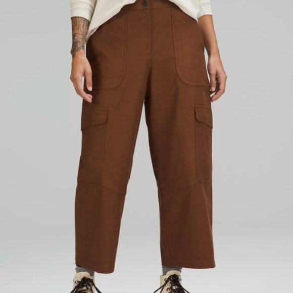 Lululemon Light Utilitech Cargo Pocket High-Rise Pant - Picture 1 of 4